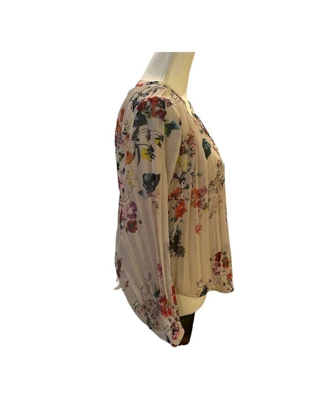 Bishop + Young Accordion Pleated Sheer Floral Blouse Size Small - Picture 11 of 16